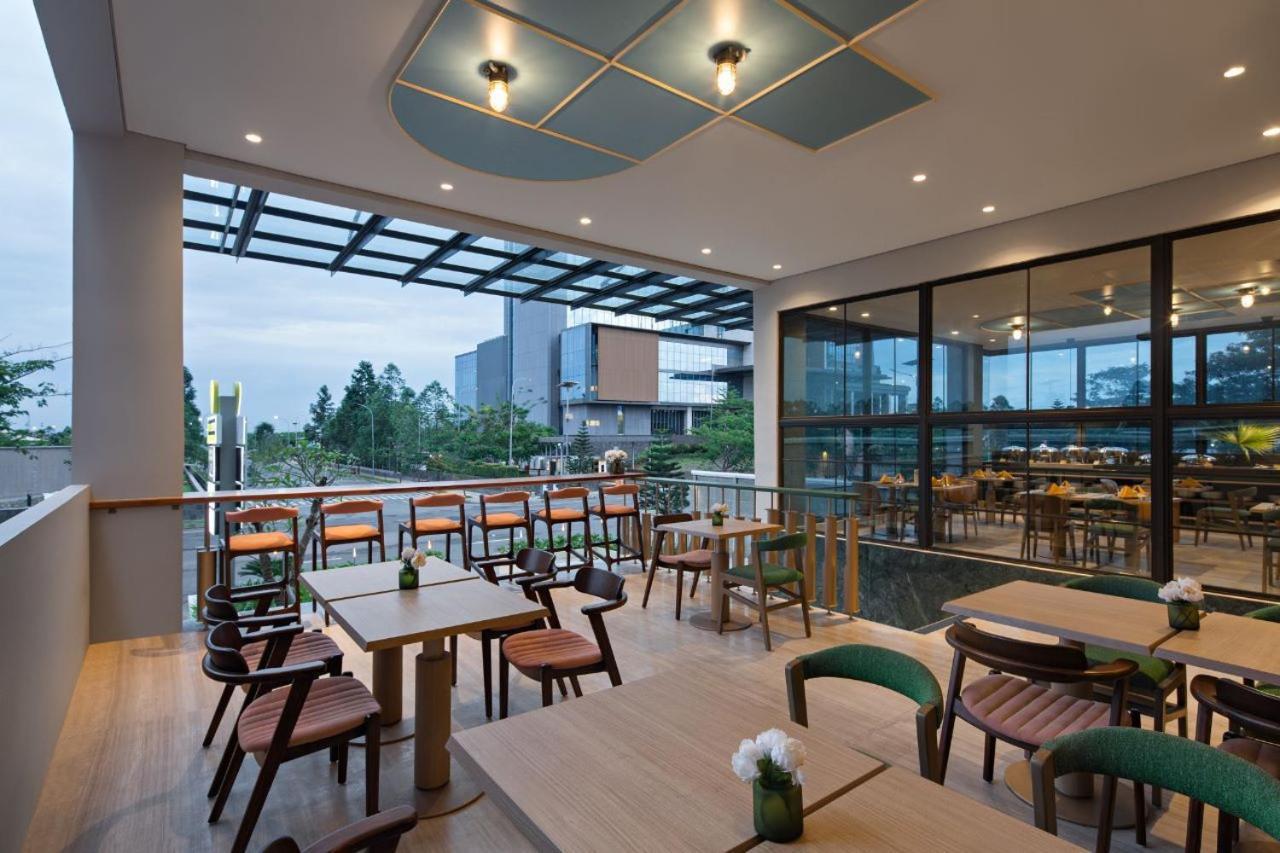 Maxonehotels At Kota Harapan Indah-ブカシ エクステリア 写真