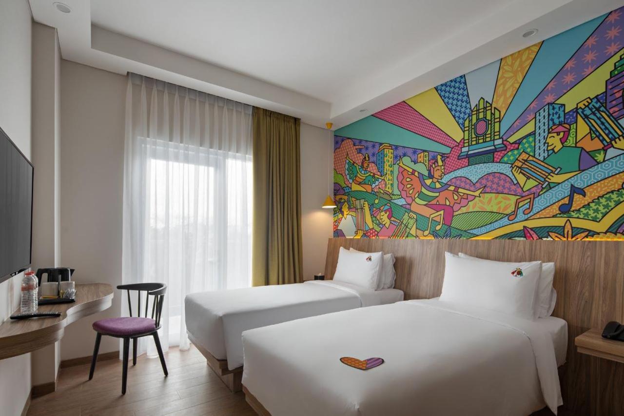 Maxonehotels At Kota Harapan Indah-ブカシ エクステリア 写真