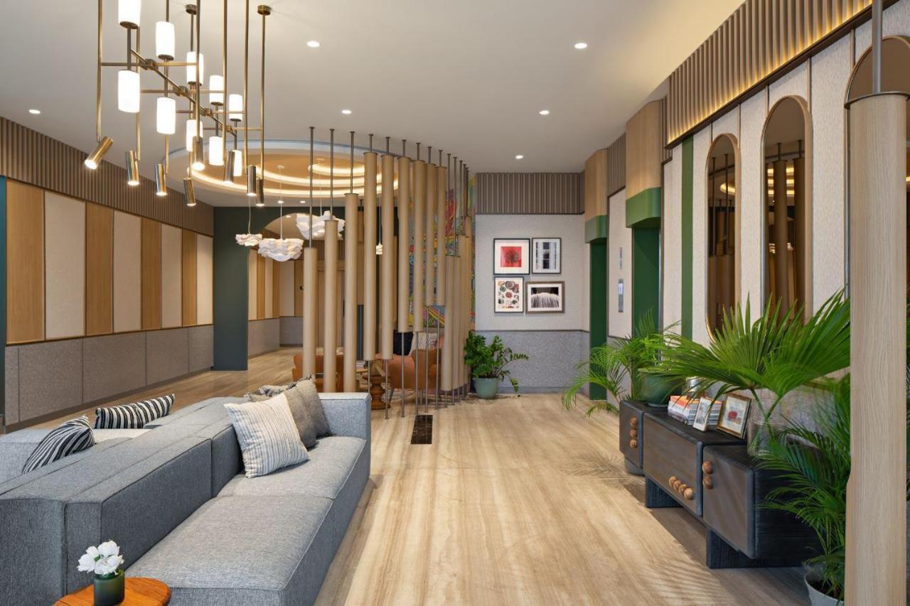 Maxonehotels At Kota Harapan Indah-ブカシ エクステリア 写真
