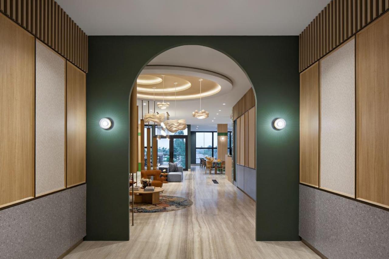 Maxonehotels At Kota Harapan Indah-ブカシ エクステリア 写真